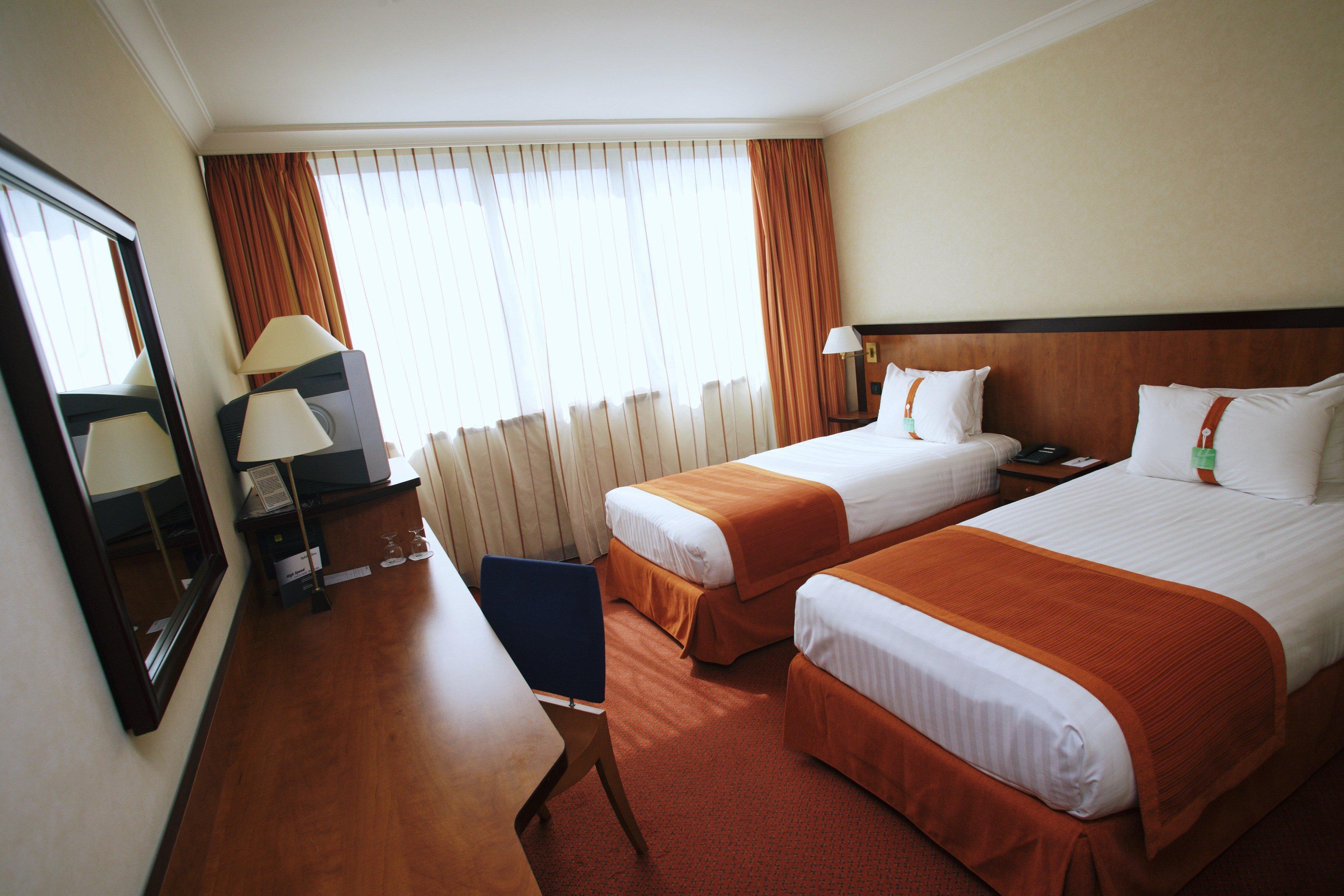 Hotel Doubletree By Hilton Paris Bougival Exteriér fotografie