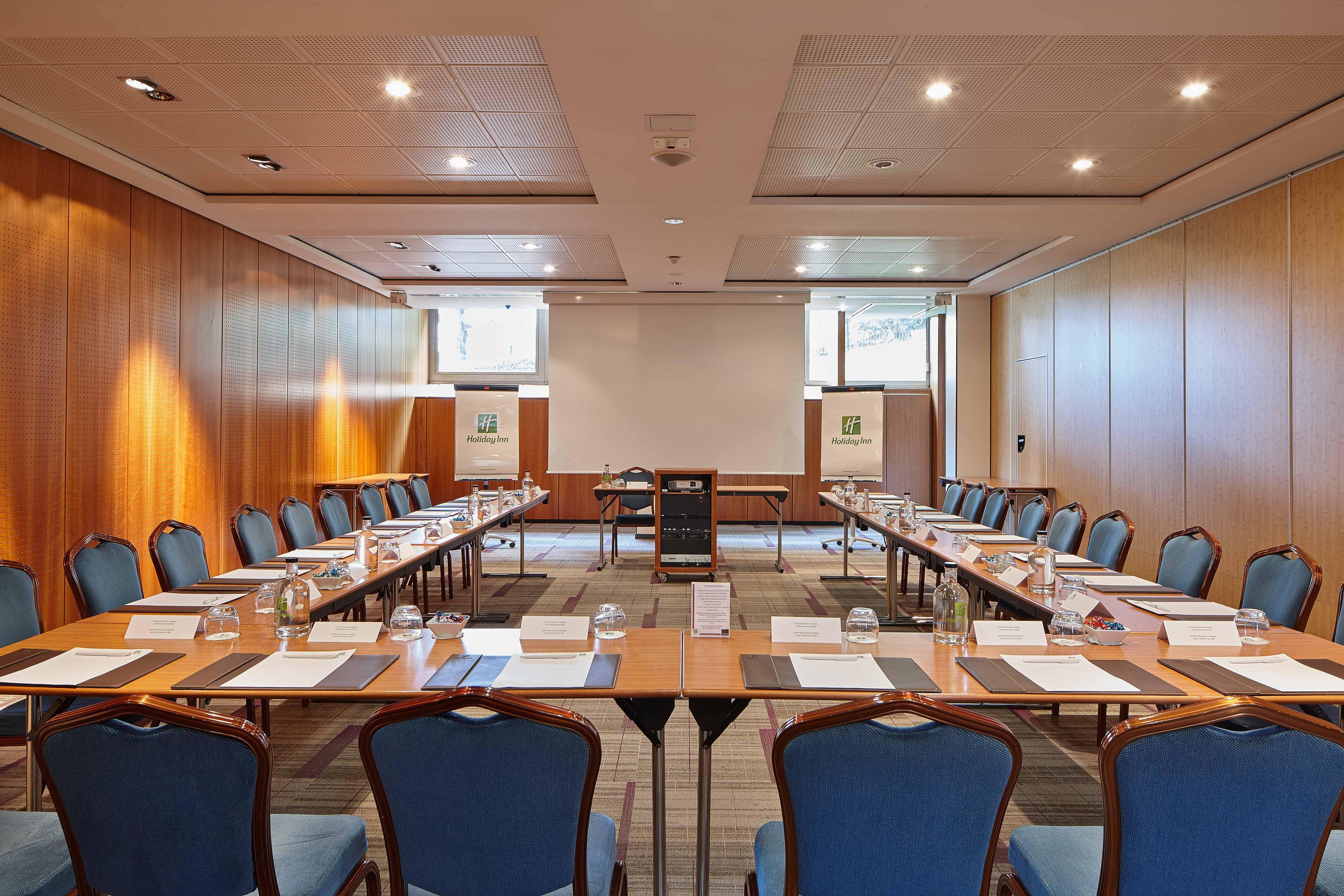 Hotel Doubletree By Hilton Paris Bougival Exteriér fotografie