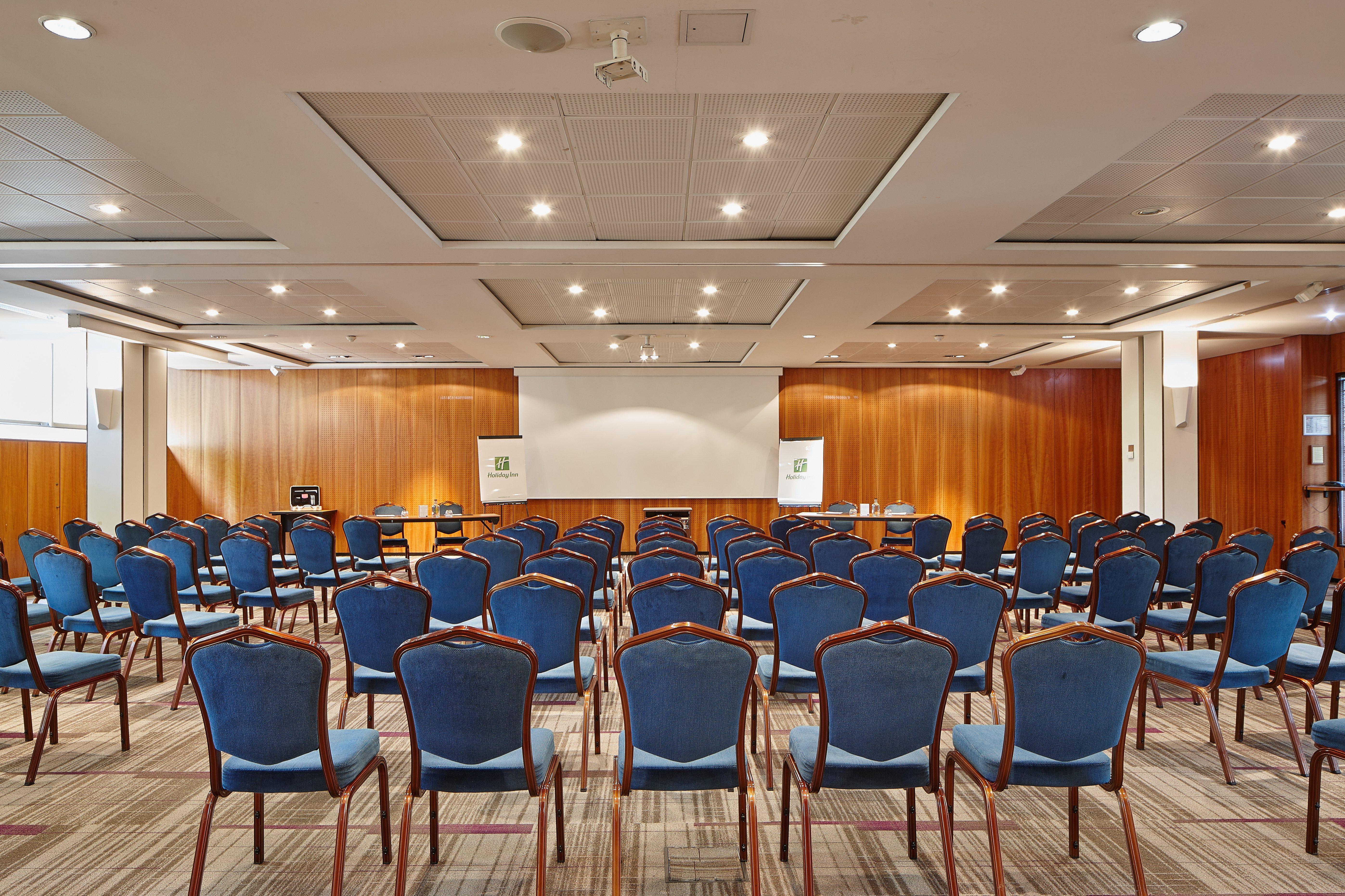Hotel Doubletree By Hilton Paris Bougival Exteriér fotografie