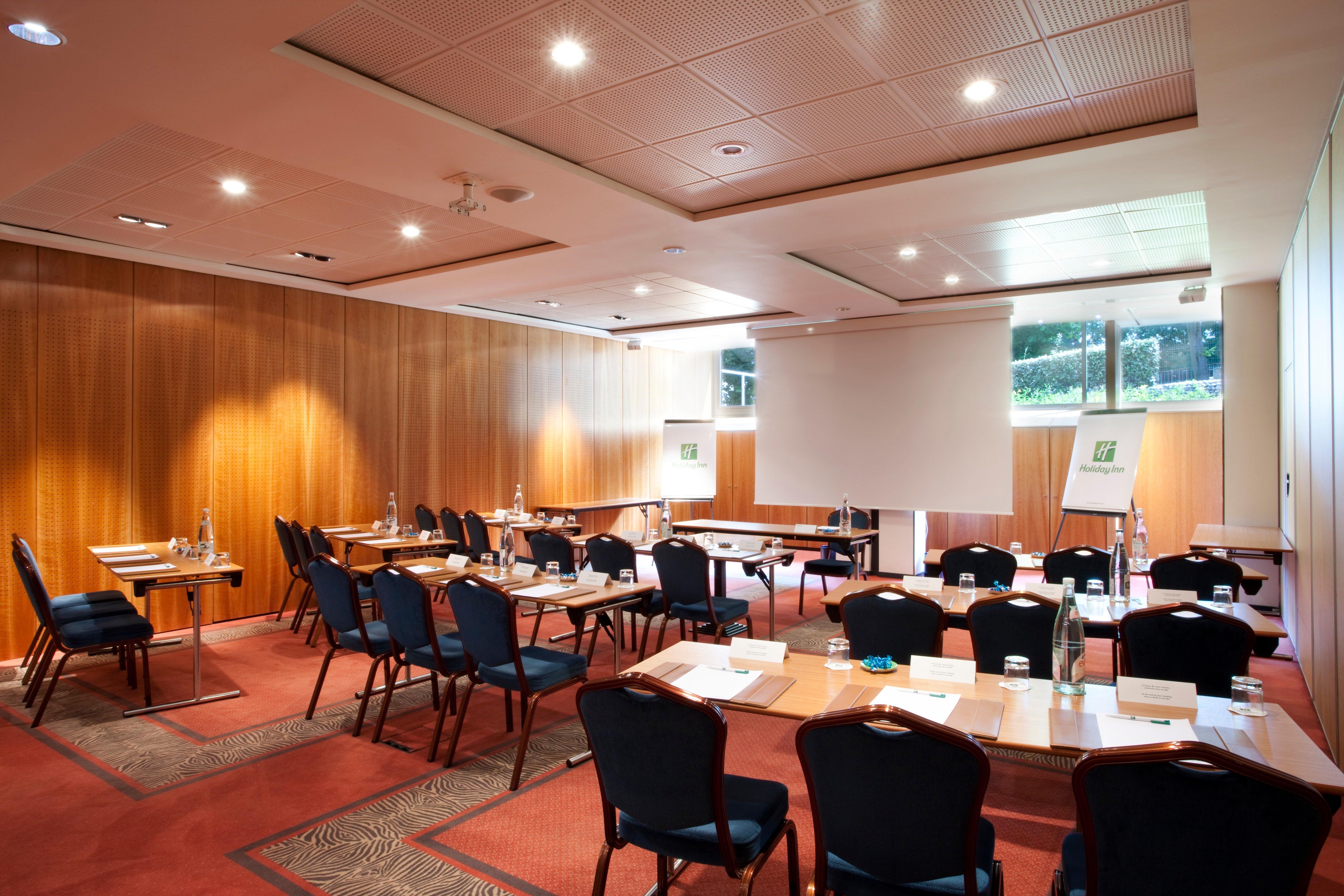 Hotel Doubletree By Hilton Paris Bougival Exteriér fotografie