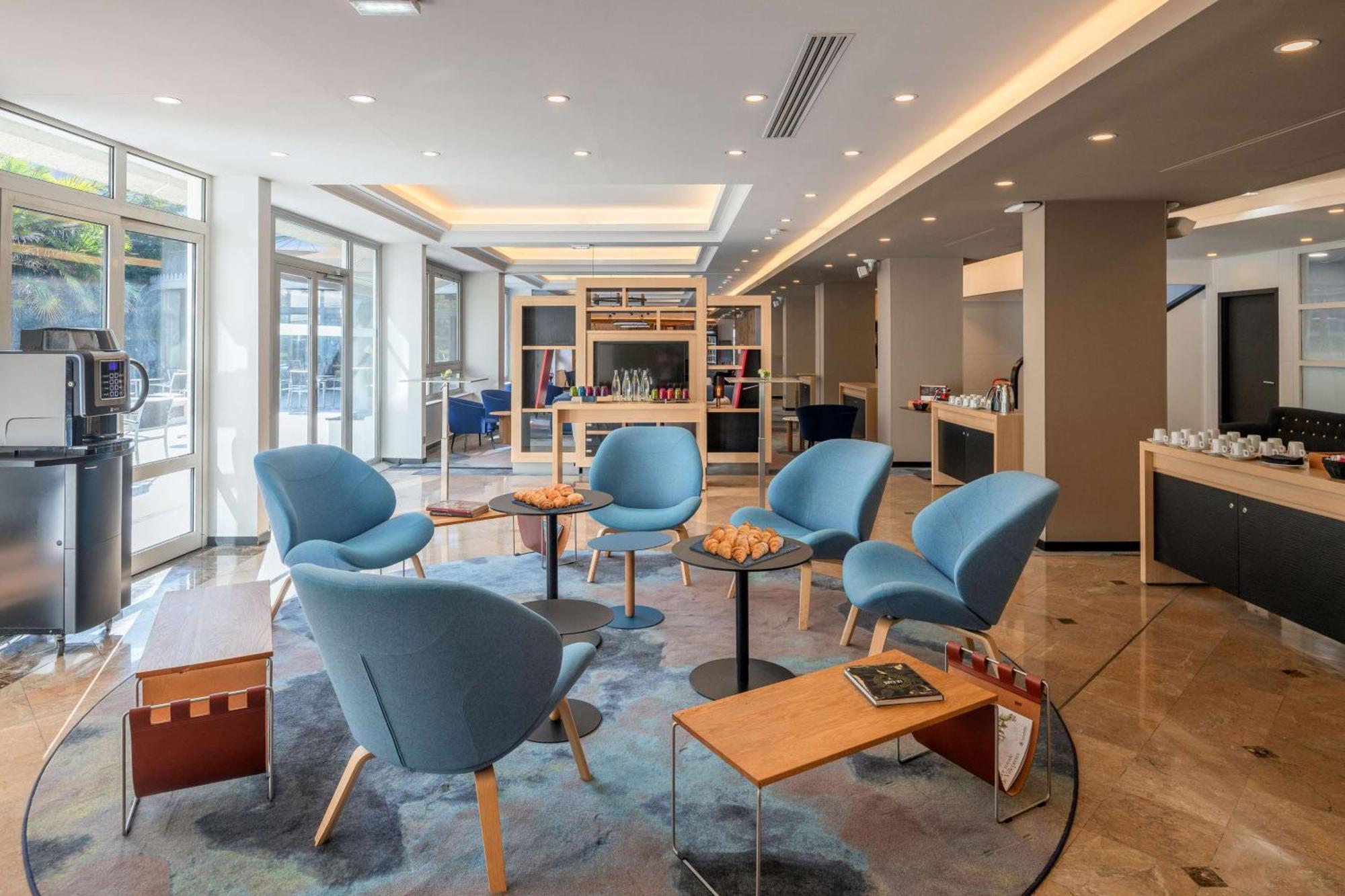 Hotel Doubletree By Hilton Paris Bougival Exteriér fotografie